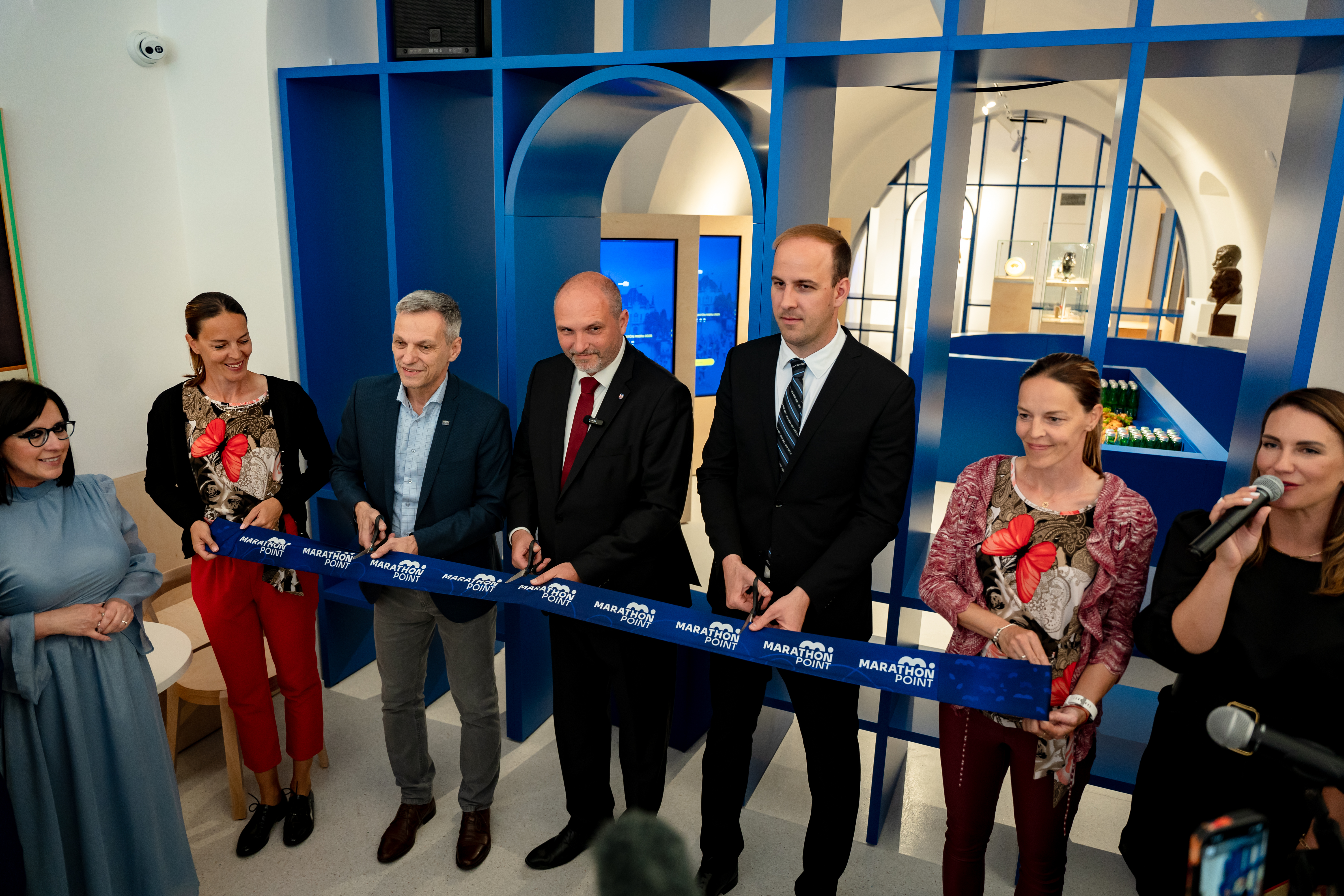 Slavnostne otvorenie stalej expozicie Medzinarodneho maratonu mieru-11